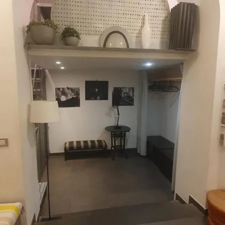 Domus Loft Colosseum - Rione Monti Apartment *
